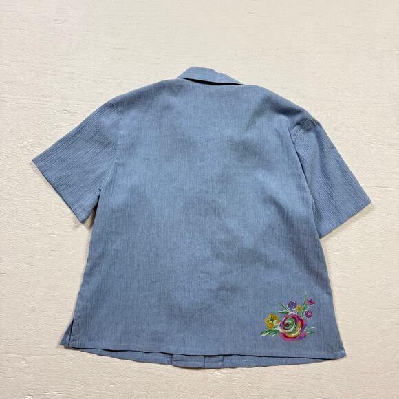 Vintage CityBlues By Koret Floral Embroidered Chambray Button Up Top, Size PL - Picture 7 of 7